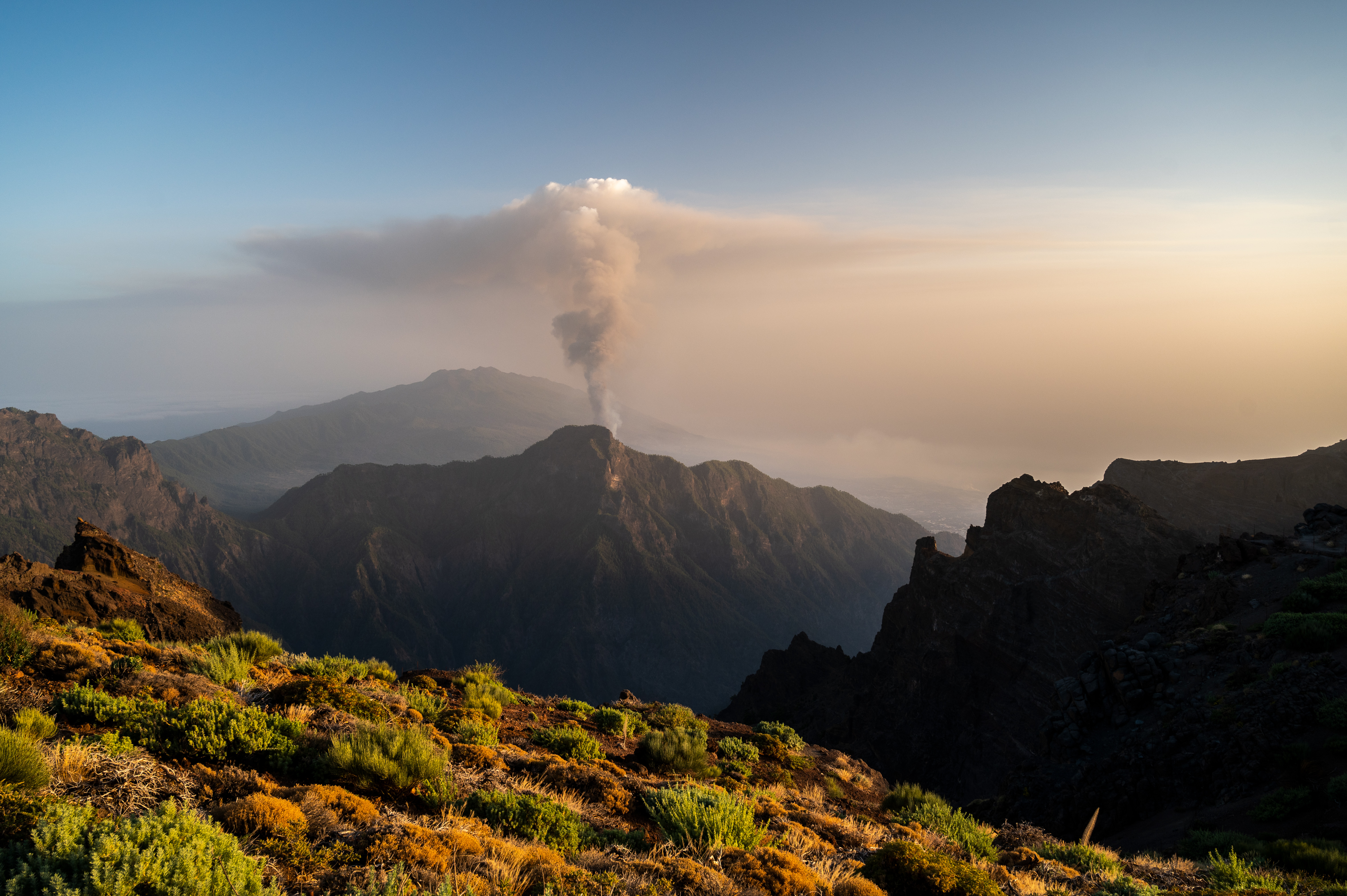 Dónde visitar volcanes en Europa | Esta web - 7