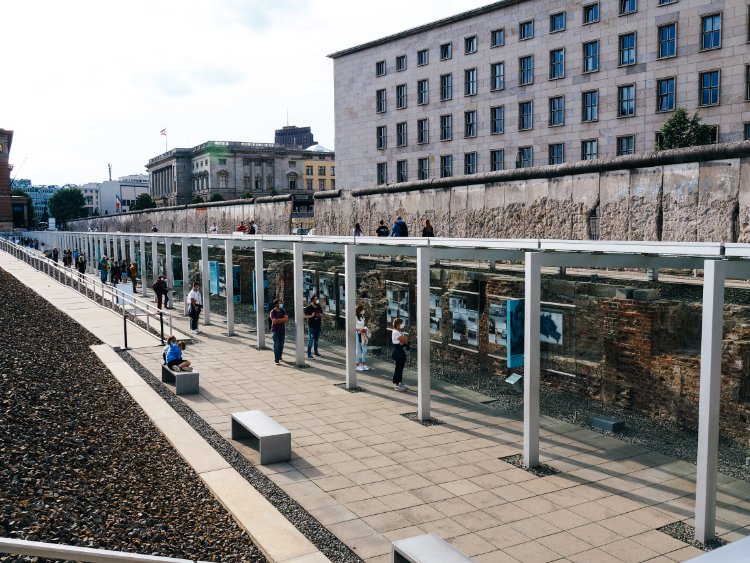 Checkpoint Charlie: una historia completa de este punto de referencia de Berlín - 9