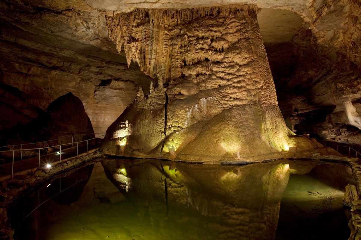 9 cosas fantásticas para hacer en Rickwood y Catedral Caverns State Parks - 101
