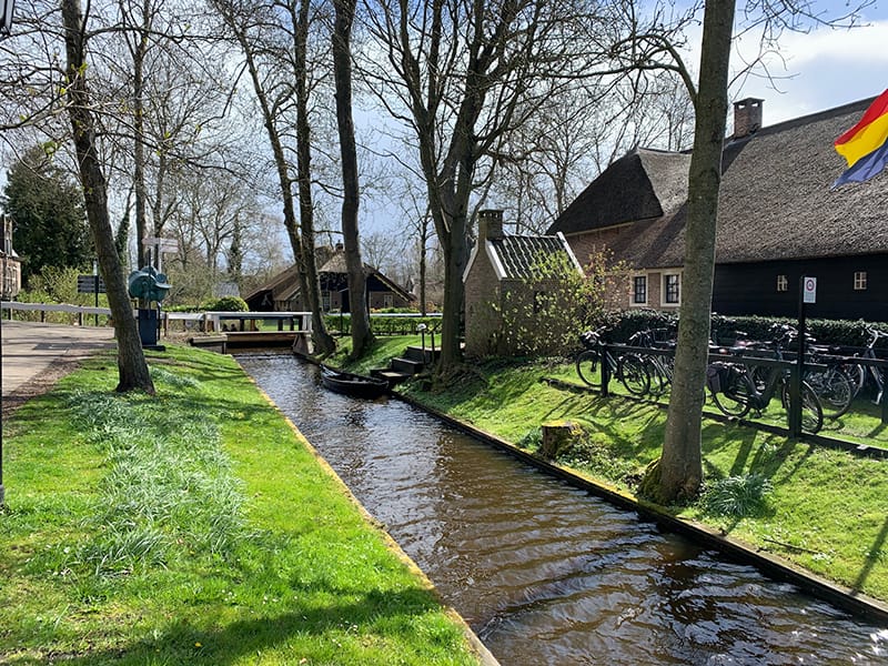 12 cosas divertidas y mejores que hacer en Giethoorn, Países Bajos - 19