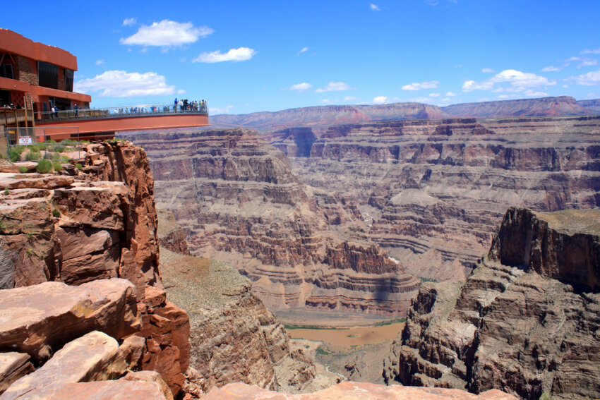 Entra en el reino del águila en el skywalk de Grand Canyon - 13