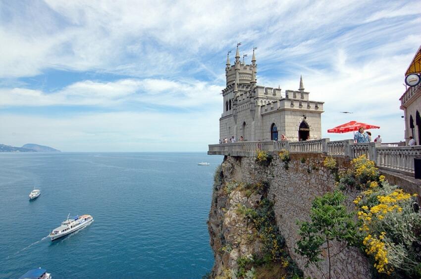 Swallow's Nest Castle Crimea - Castillo de cuento de hadas en un acantilado - 23
