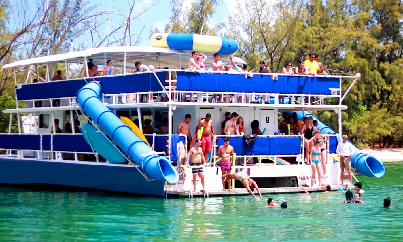 Tiki Party Boats puede alquilar para la mejor fiesta de verano - 17