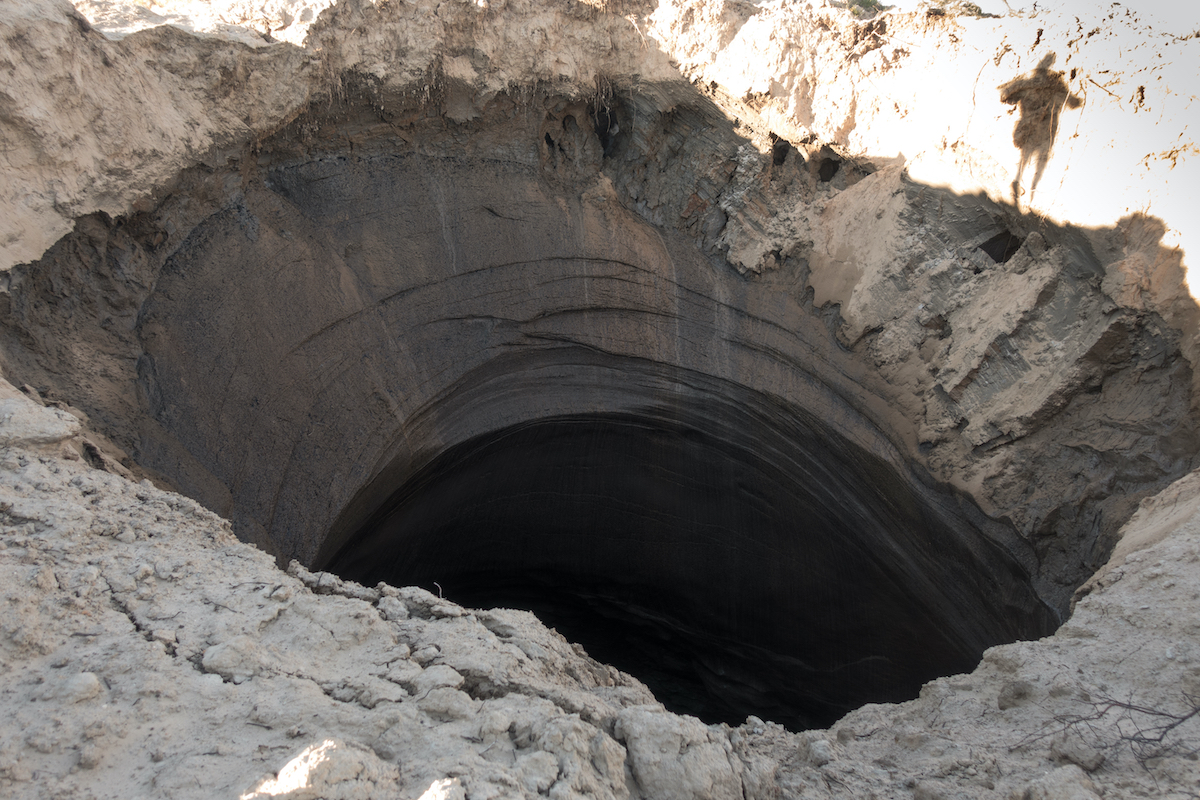 Enormes cráteres misteriosos que aparecen nuevamente en Siberia - 47