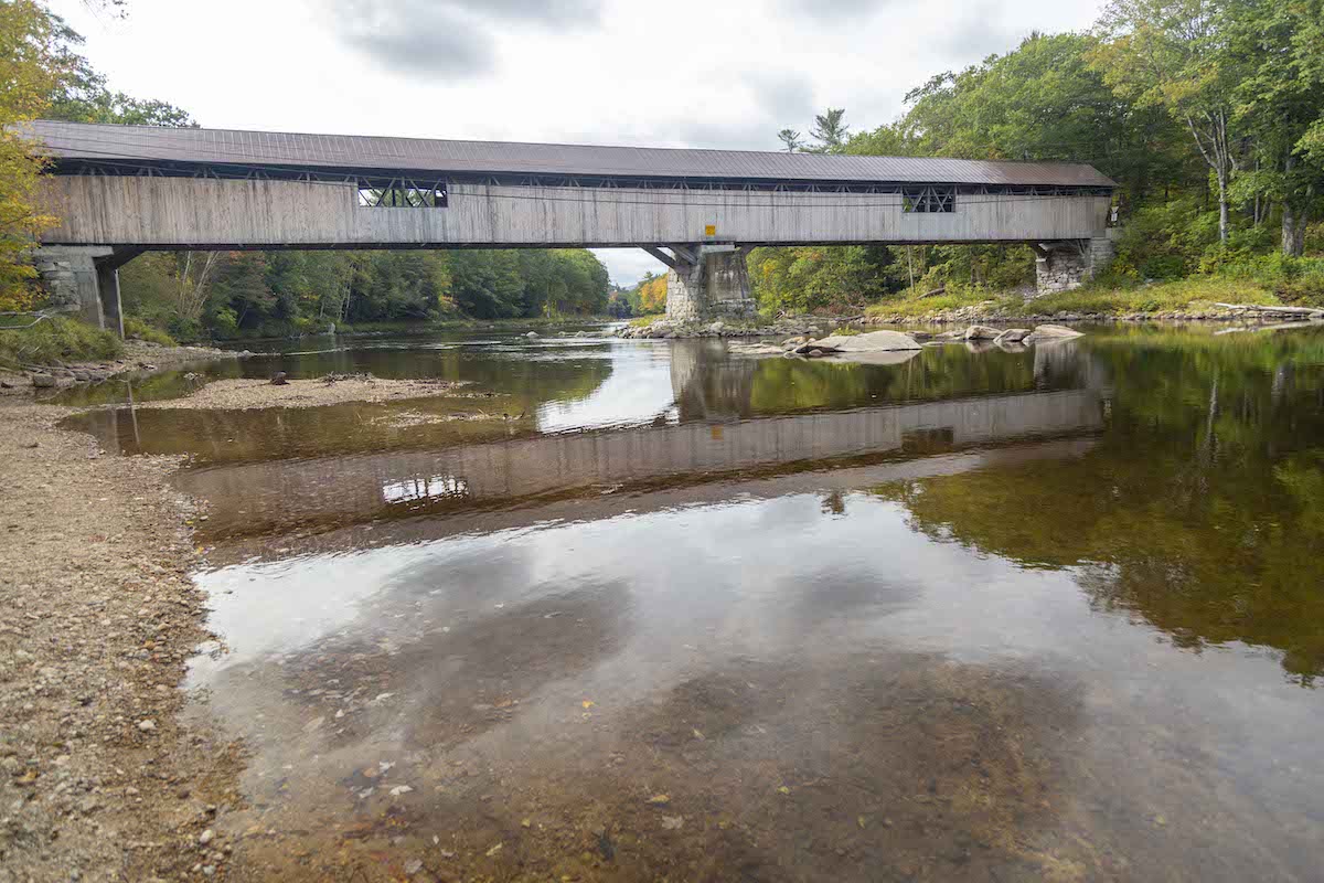 7 hermosos puentes cubiertos en la región de New Hampshire's Lakes - 31