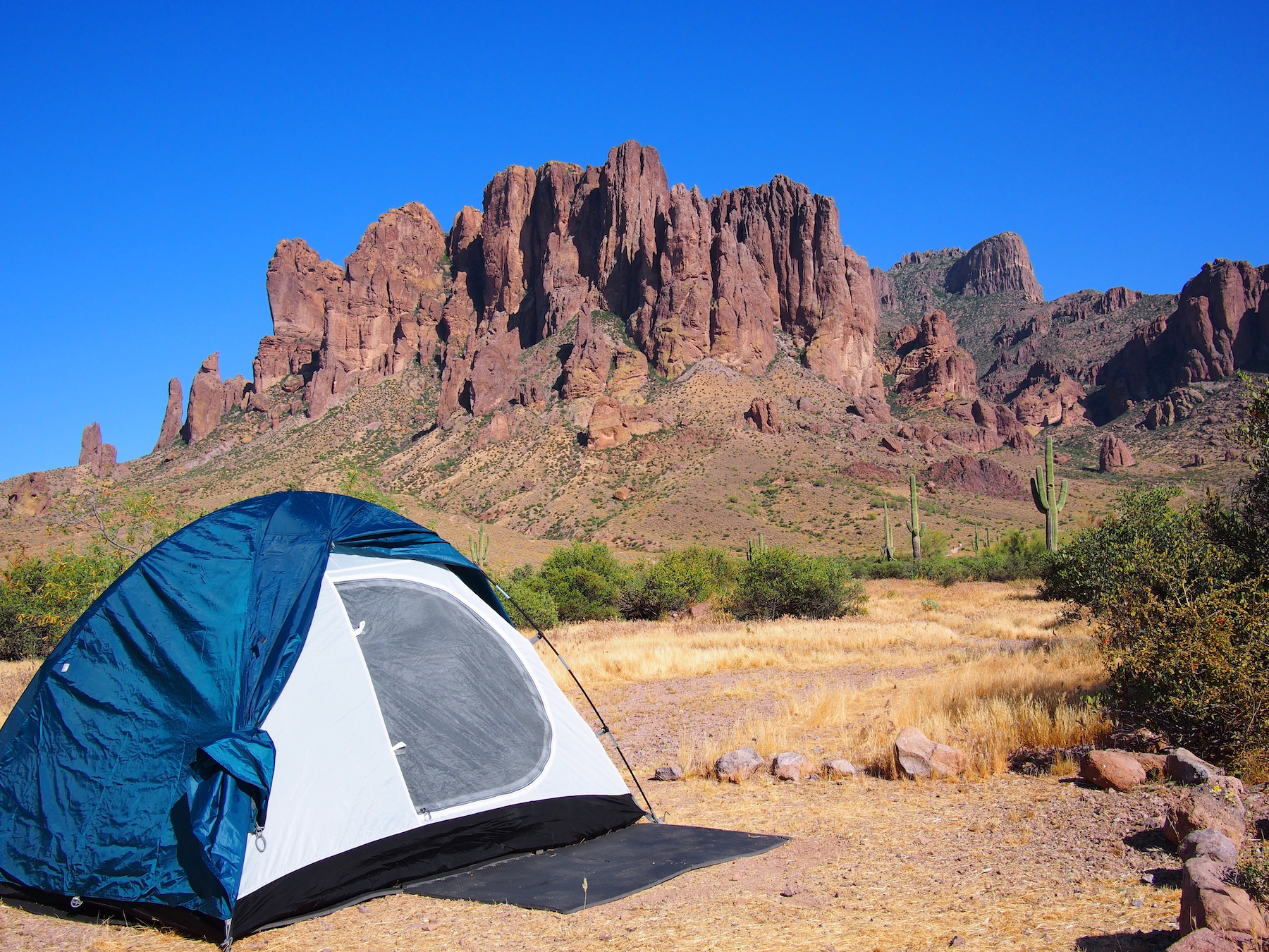 Cómo disfrutar la belleza de las montañas de superstición de Arizona - 13