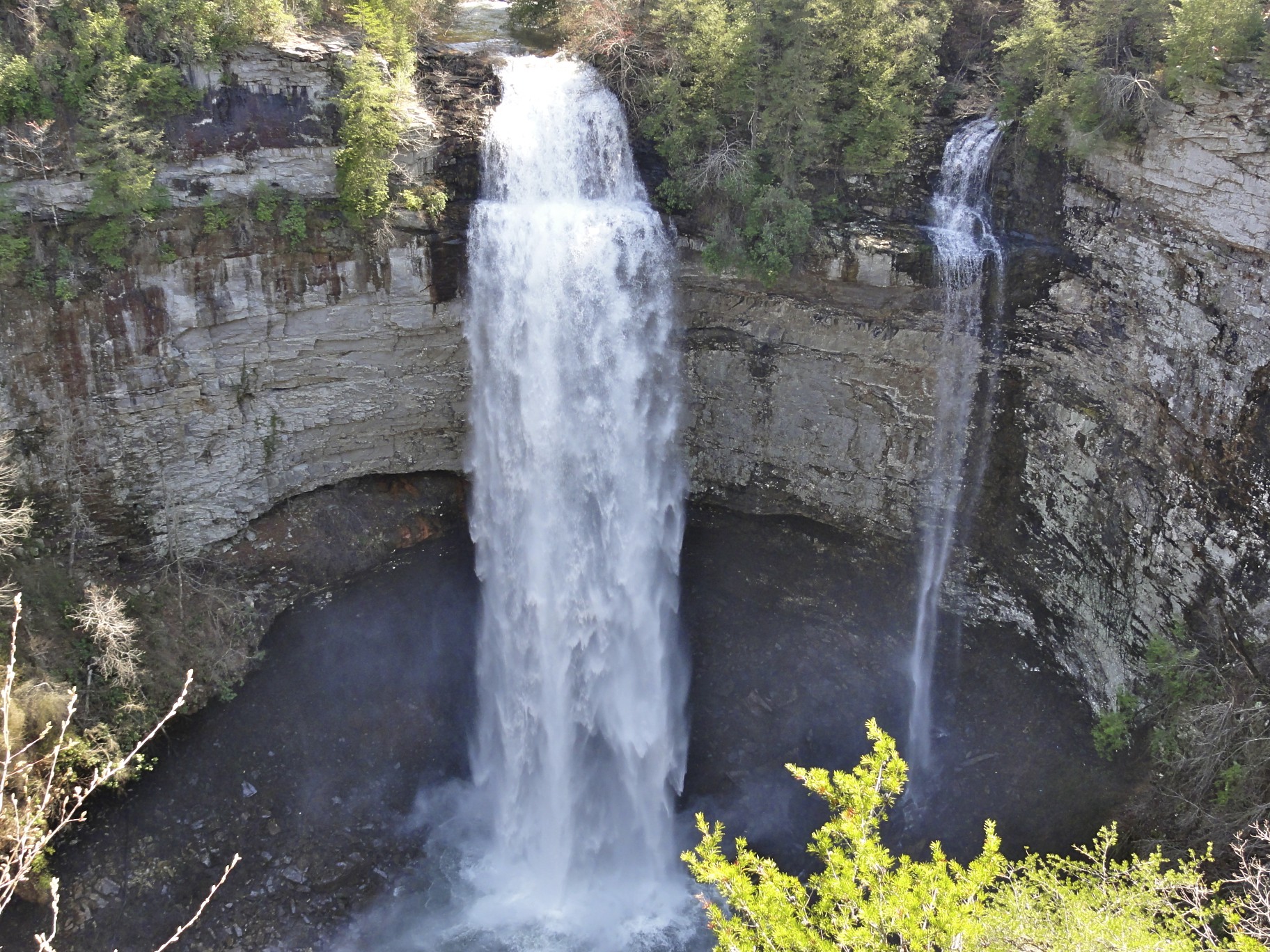 8 Impresionantes cascadas imperdibles en Tennessee - 9