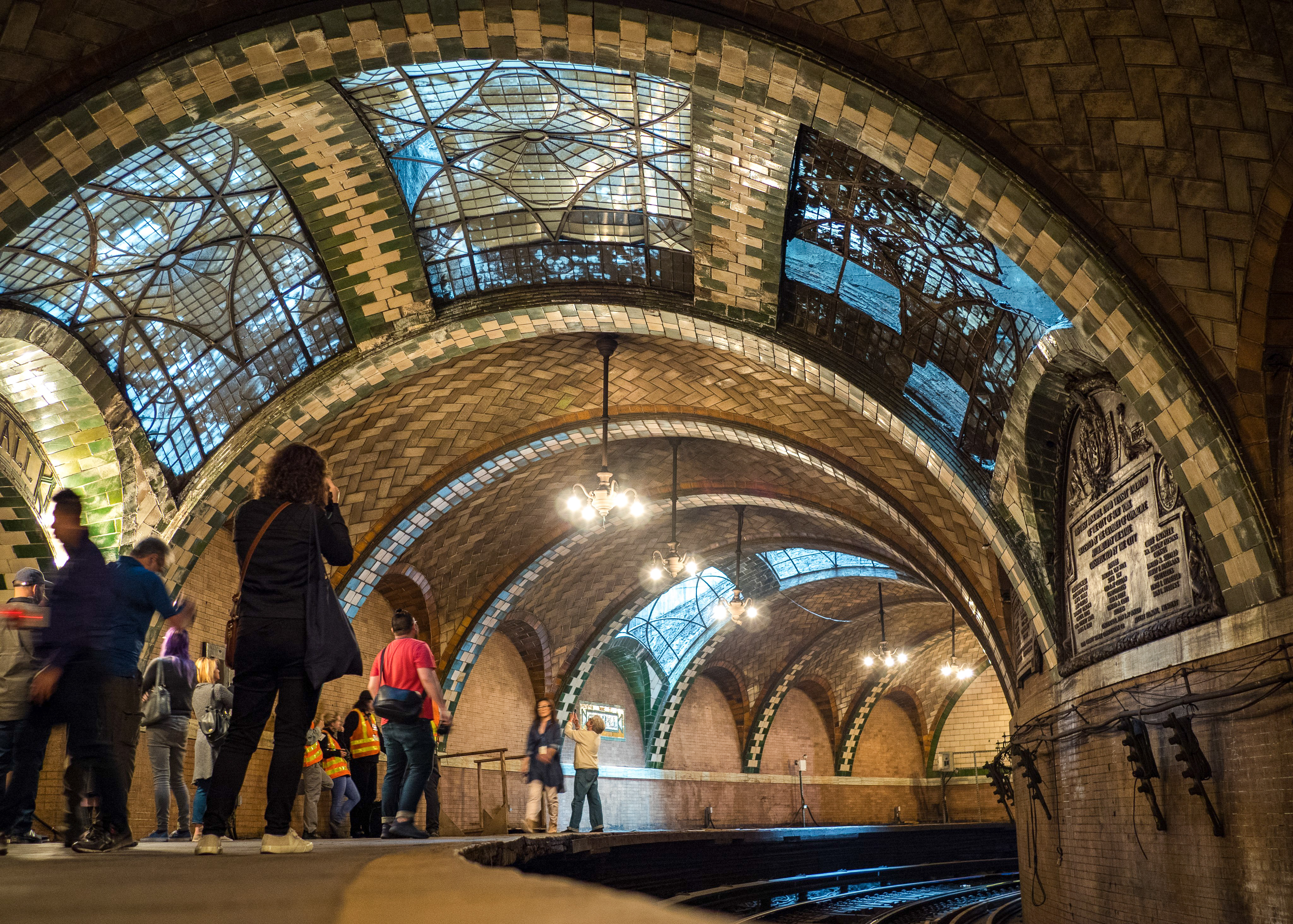 Cómo ver la hermosa estación de metro del antiguo ayuntamiento de Nueva York - 171