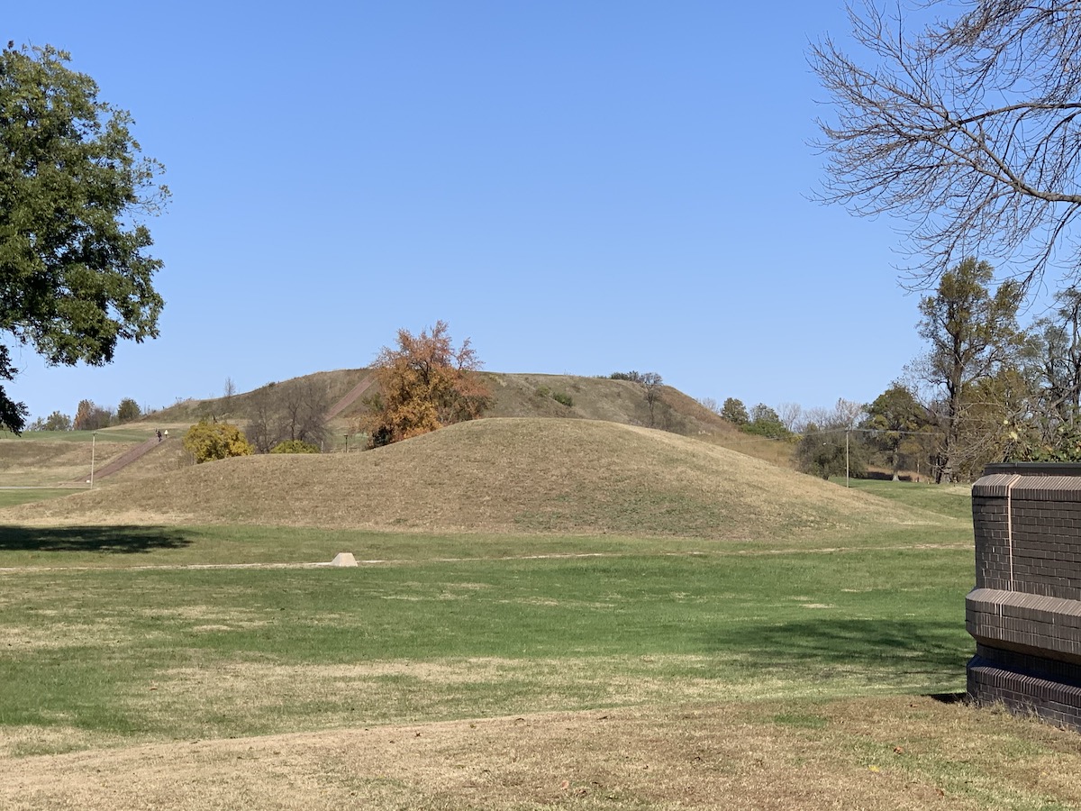 Por qué necesita visitar el sitio histórico de Cahokia Mounds State - 13