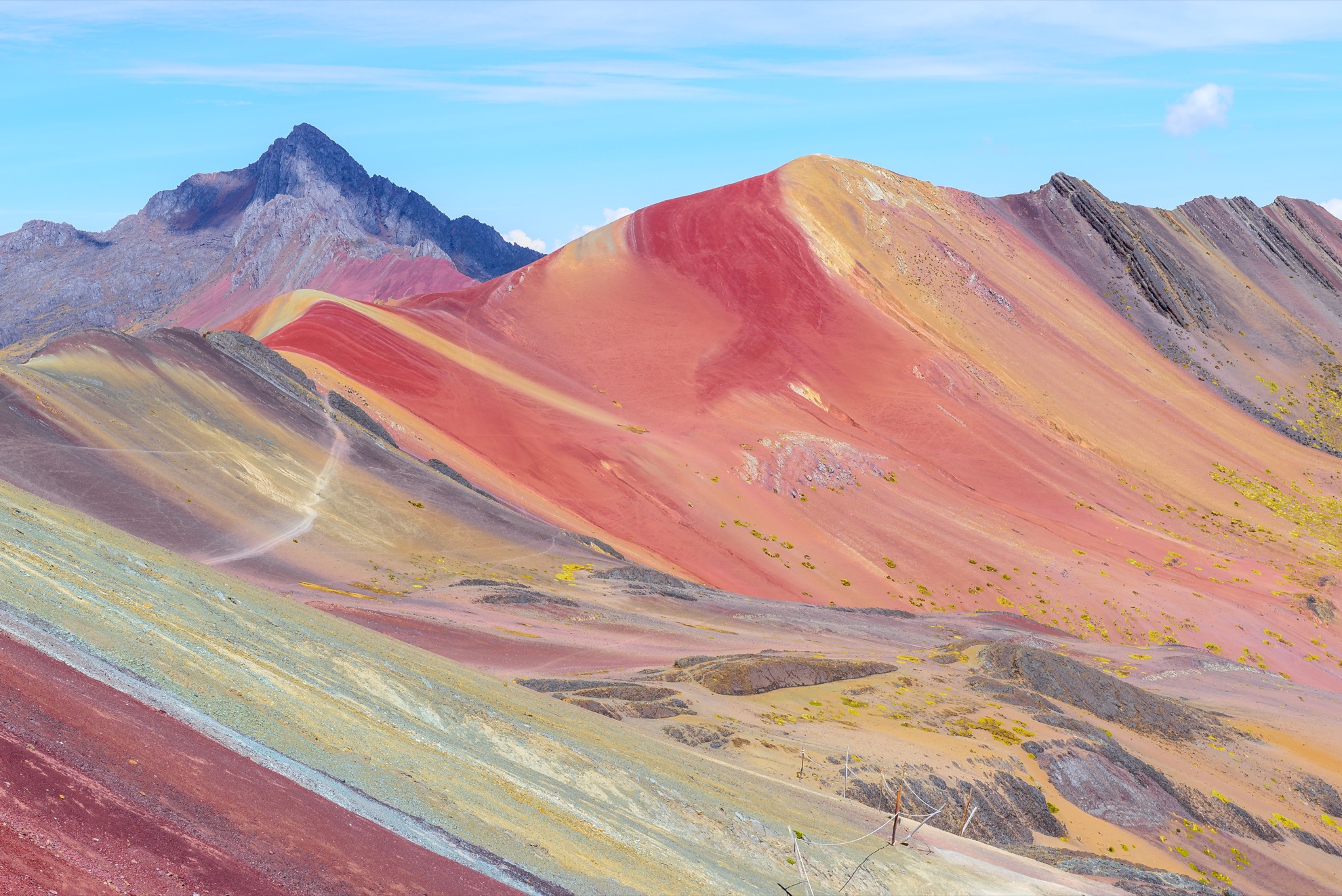 Rainbow Mountain se ve surrealista; Aquí está cómo visitar - 7
