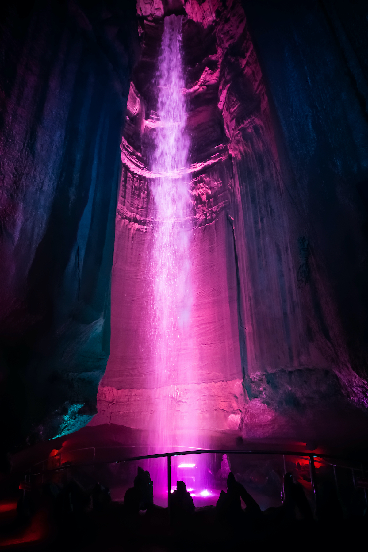 Cómo visitar la cascada mágica de Ruby Falls - 7