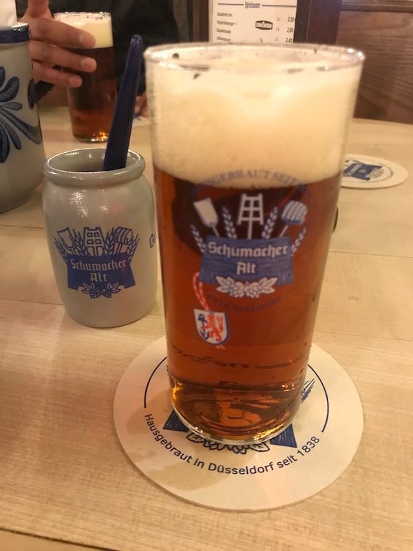 8 mejores cervecerías en Düsseldorf, Alemania: beber altbier y cerveza artesanal - 545