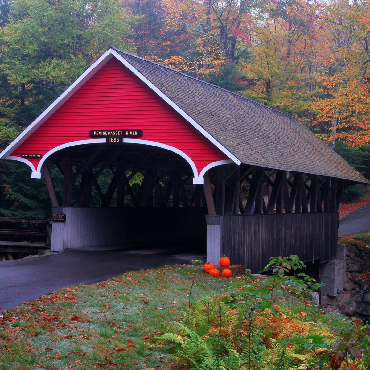 7 hermosos puentes cubiertos en la región de New Hampshire's Lakes - 13