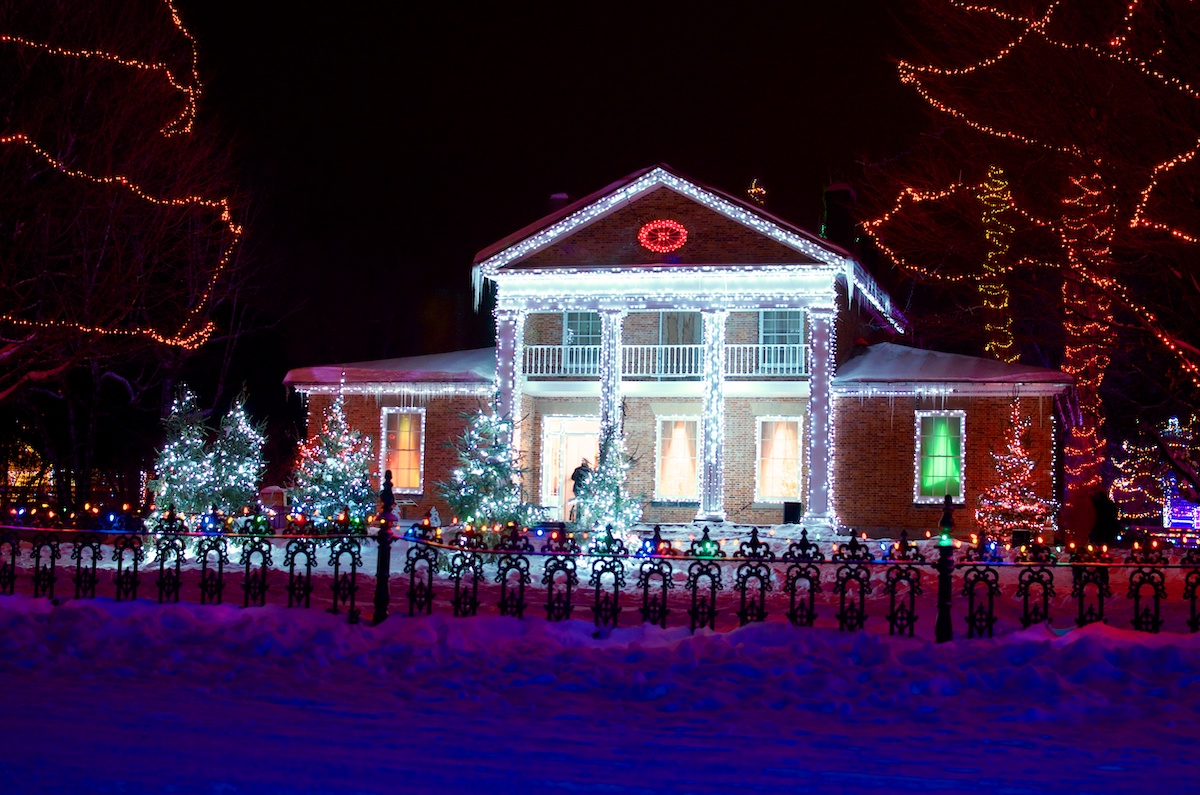El hermoso pueblo de Navidad canadiense que te lleva a tiempo - 9