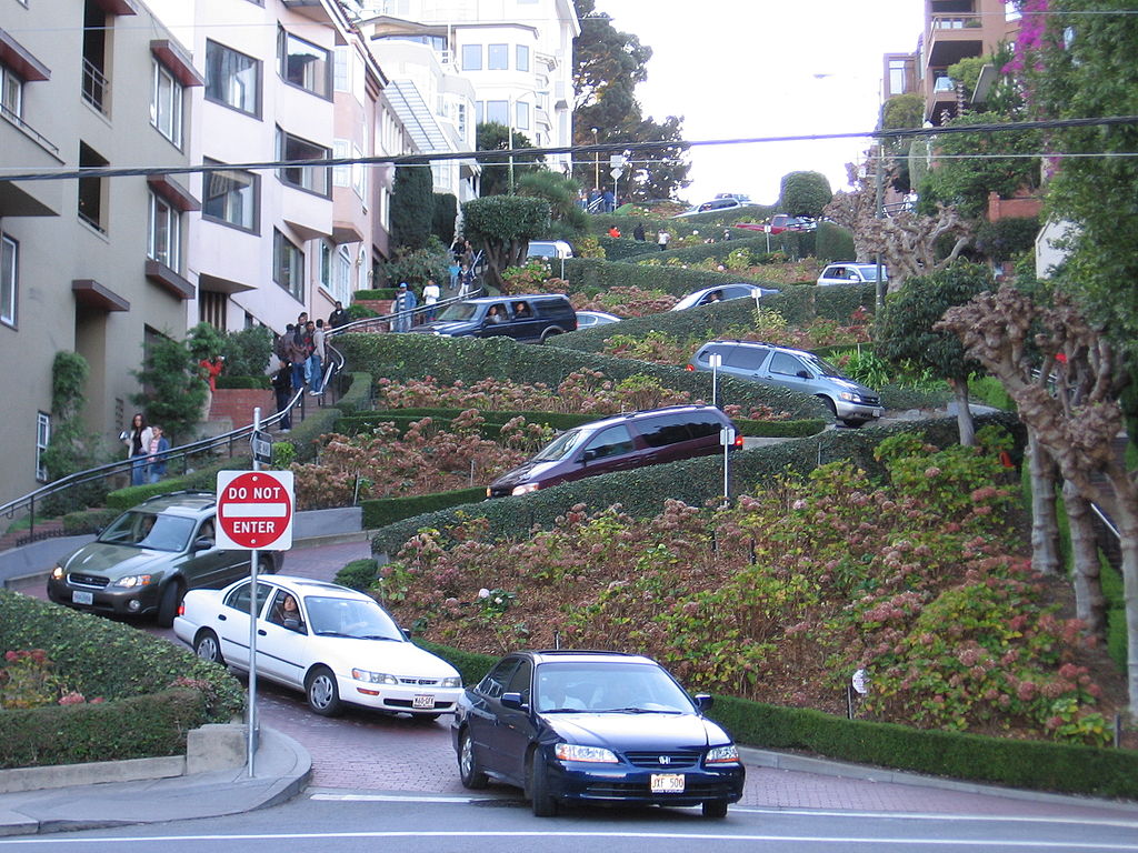 Lombard Street: ¡Es la calle más topsy turvy curvilínea del mundo! - 15