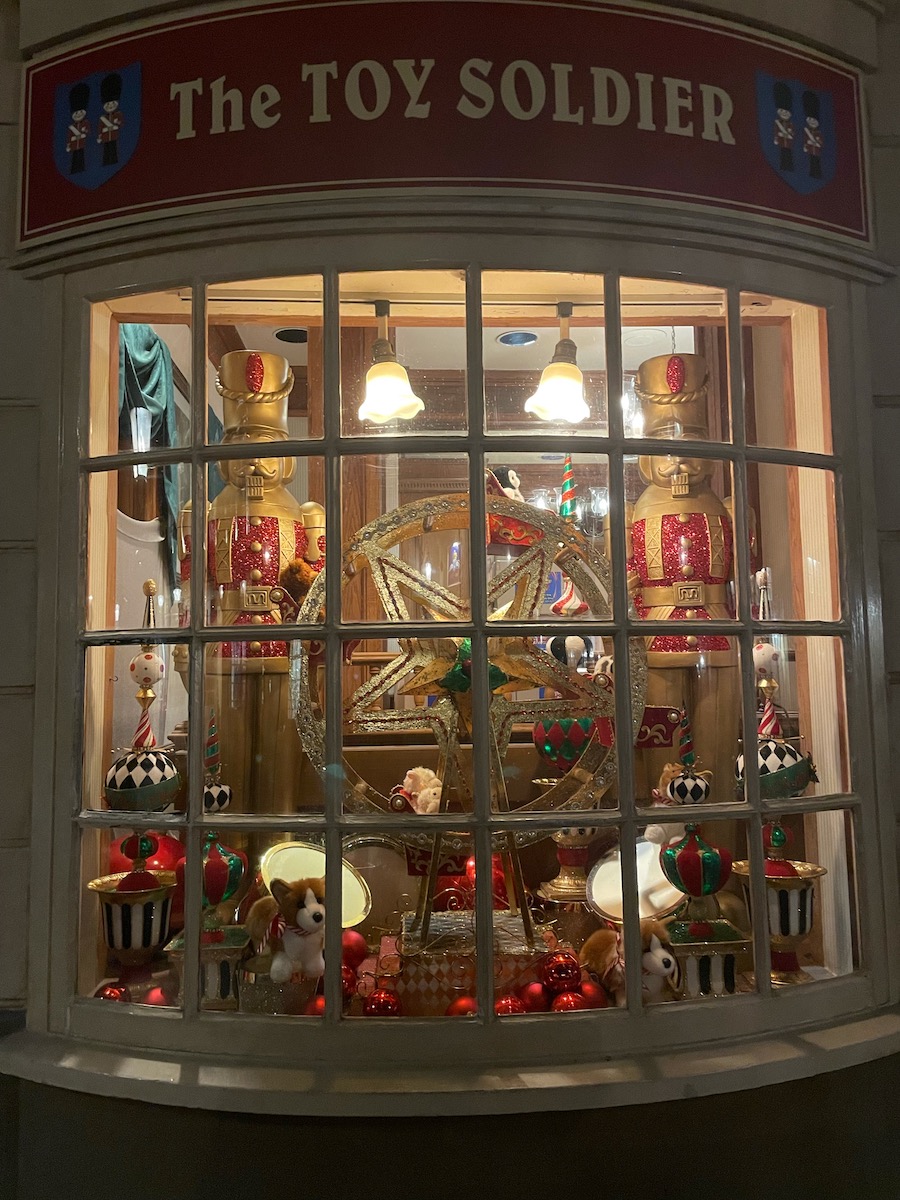 13 decoraciones navideñas que deben ver en Disney World esta temporada - 19