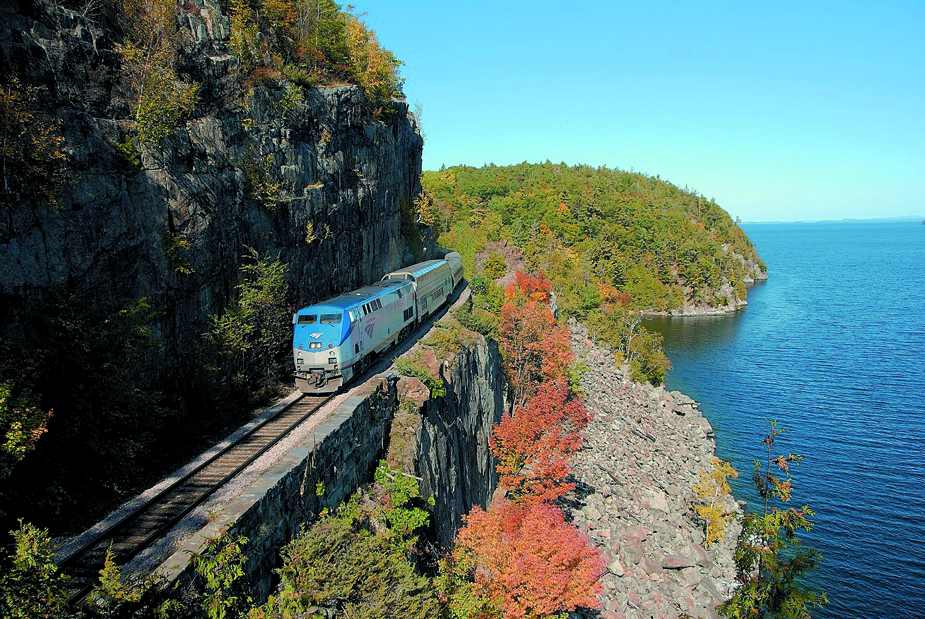 8 paseos en tren de follaje de otoño espectaculares en los EE. UU. - 131