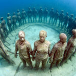 Parque dramático de esculturas submarinas en el Caribe completa la renovación