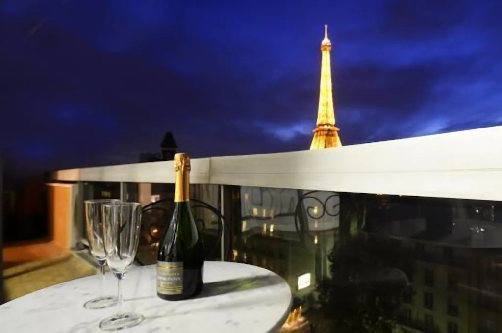 10 alquileres fantásticos de París con increíbles vistas a la Torre Eiffel - 19