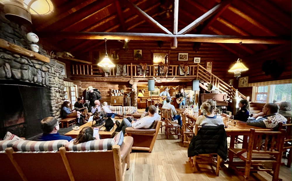 Por qué las parejas deben visitar el Lodge de Flathead Lake de Montana - 3