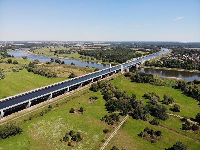 El puente de agua de Magdeburgo - 13