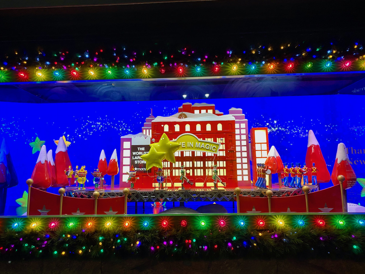 10 exhibiciones de ventanas de Navidad mágicas para visitar en la ciudad de Nueva York - 271