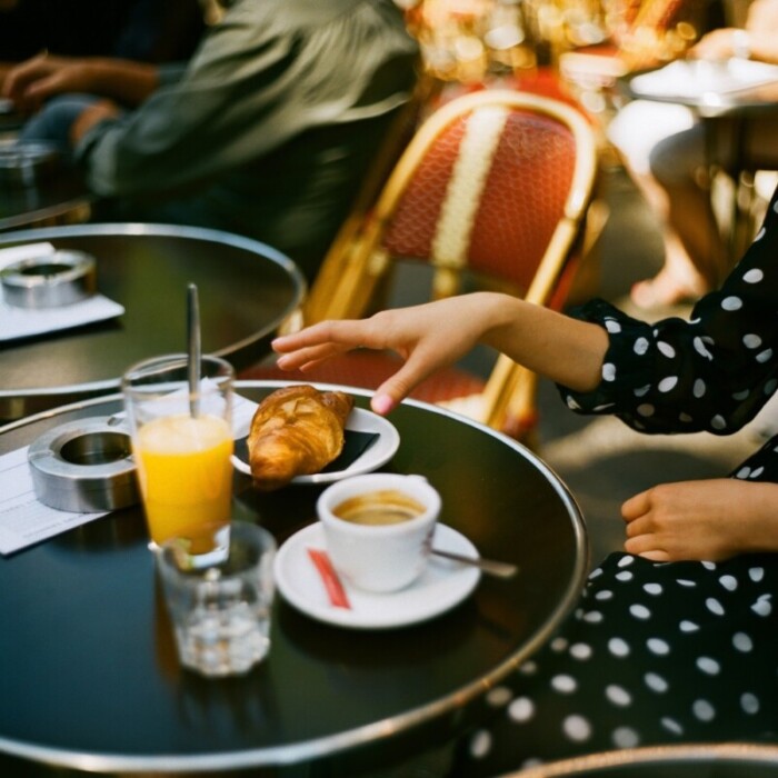 20 mejores cafés y brasserías tradicionales en París [Historios de manchas] - 3
