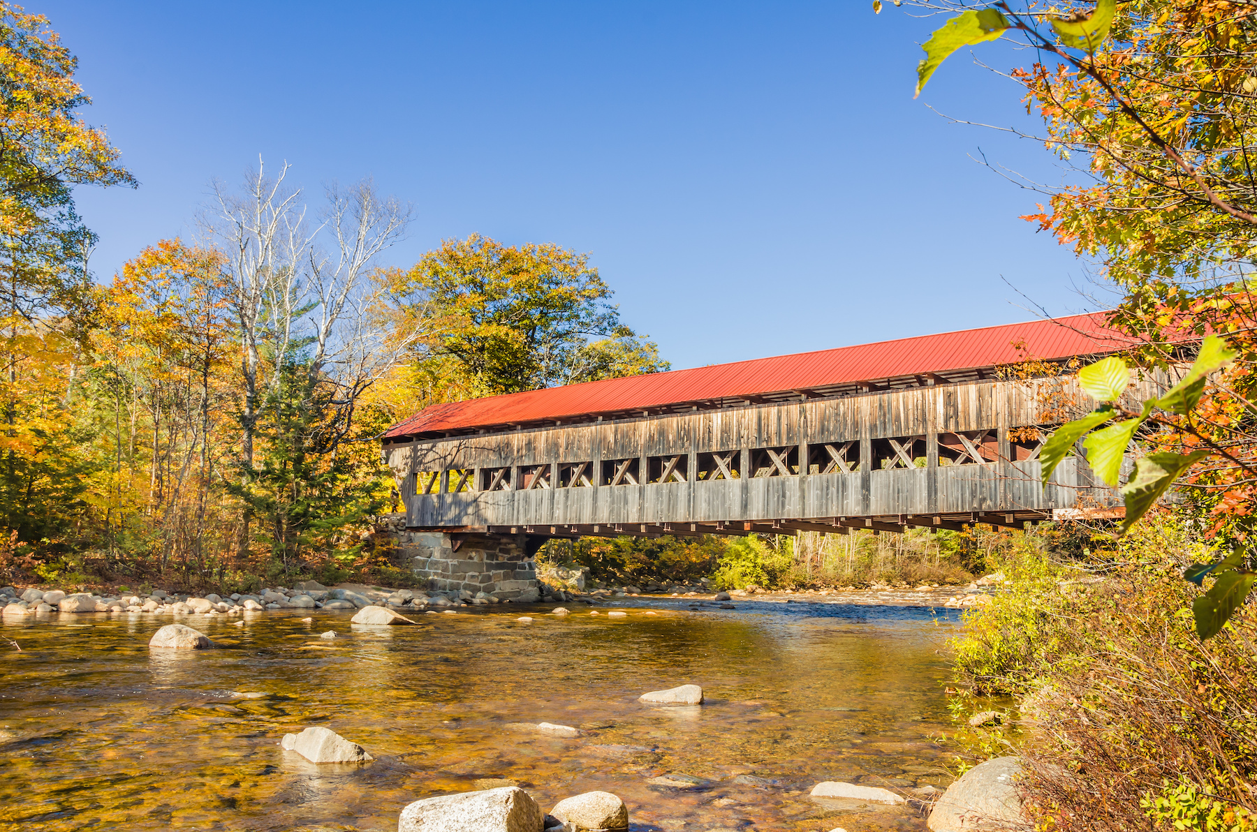 15 mejores paradas durante un viaje por carretera de follaje de otoño de New Hampshire - 19