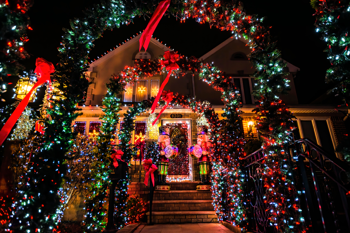7 consejos principales para experimentar las luces de Navidad Dyker Heights de Brooklyn - 13