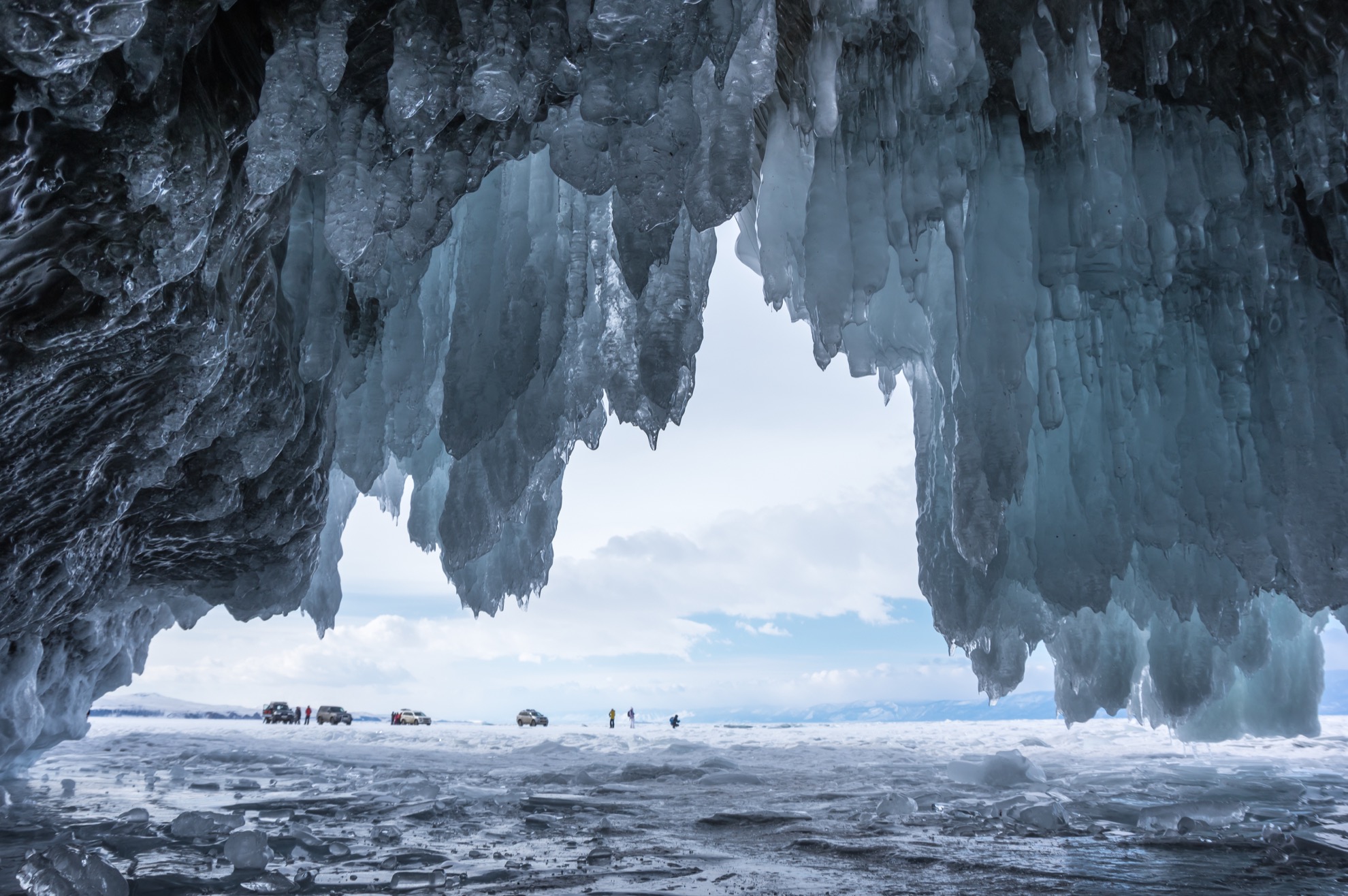 Cómo ver el hielo turquesa del lago Baikal: el lago más antiguo y más profundo del mundo - 7