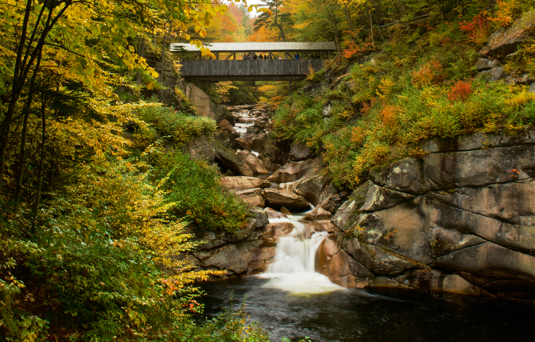 15 mejores paradas durante un viaje por carretera de follaje de otoño de New Hampshire - 11