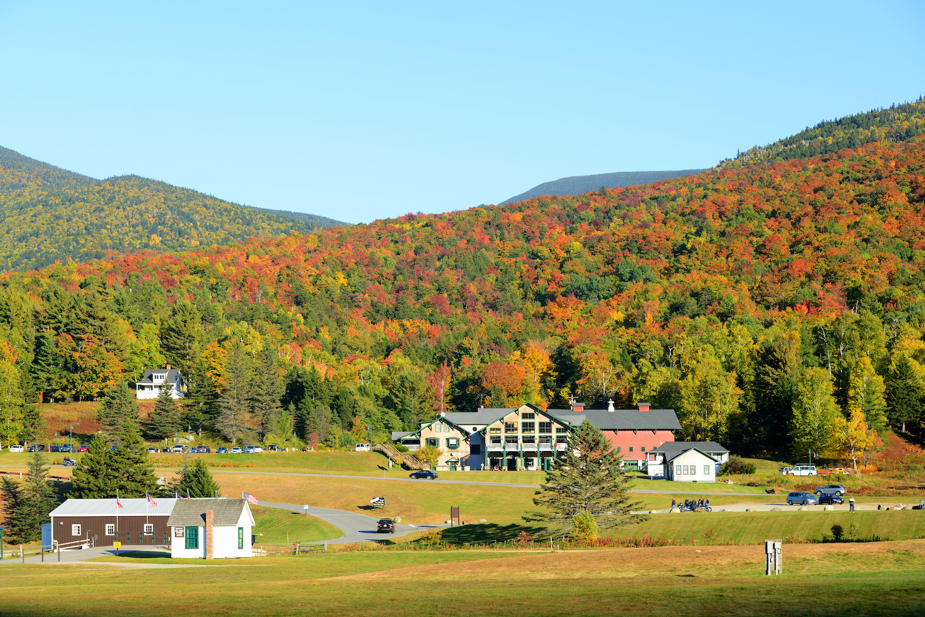 15 mejores paradas durante un viaje por carretera de follaje de otoño de New Hampshire - 25