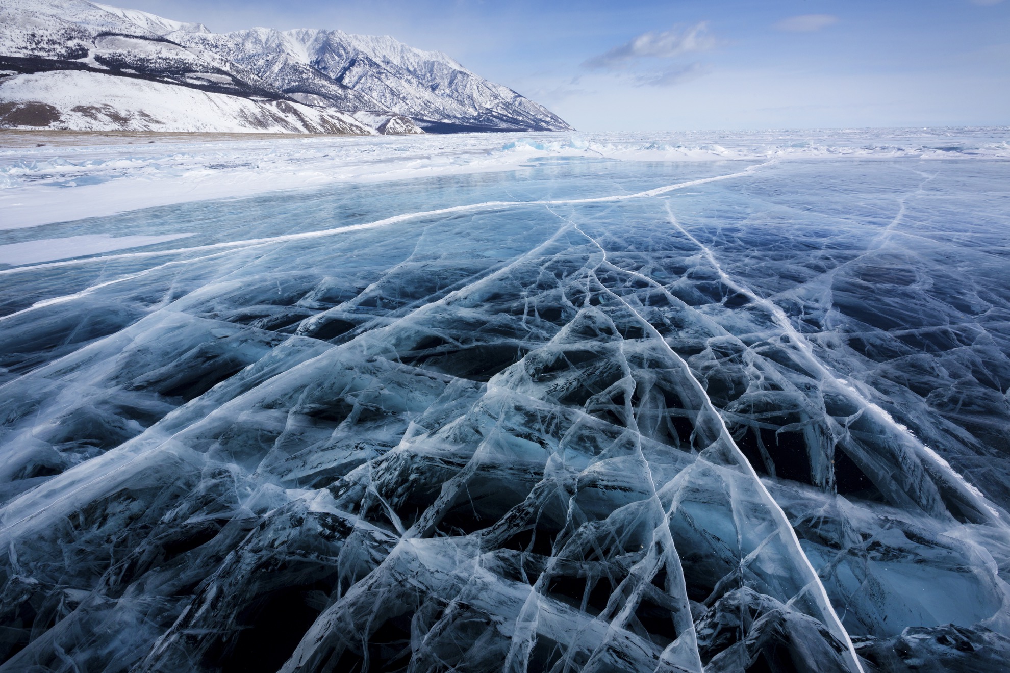 Cómo ver el hielo turquesa del lago Baikal: el lago más antiguo y más profundo del mundo - 9