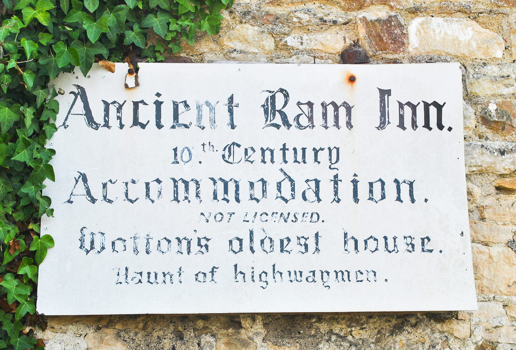 La historia detrás de la antigua Ram Inn encantada de Inglaterra - 7