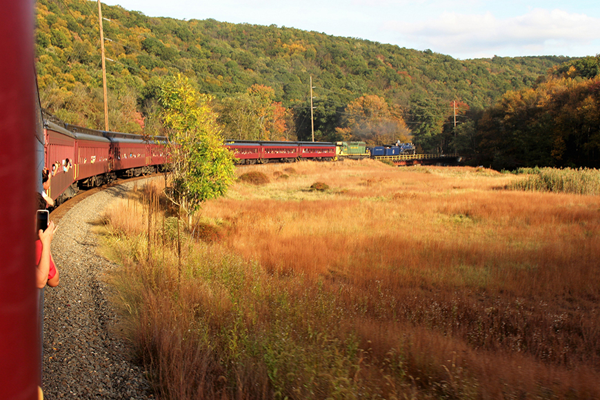 Los 10 mejores paseos en tren de otoño en los EE. UU. - 9