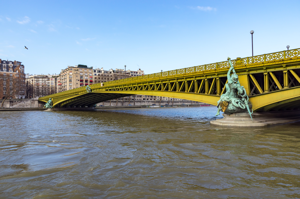 Las historias únicas detrás de estos 9 hermosos puentes en París - 17