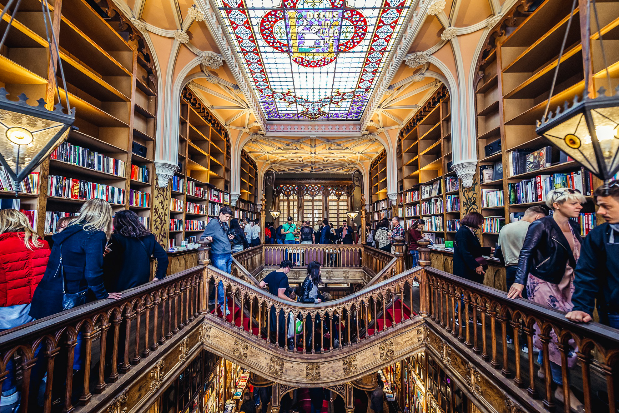 Conoce a Livraria Lello: la impresionante librería de Portugal - 11