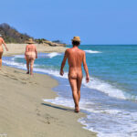 6 razones por las que las vacaciones desnudas se están volviendo más populares