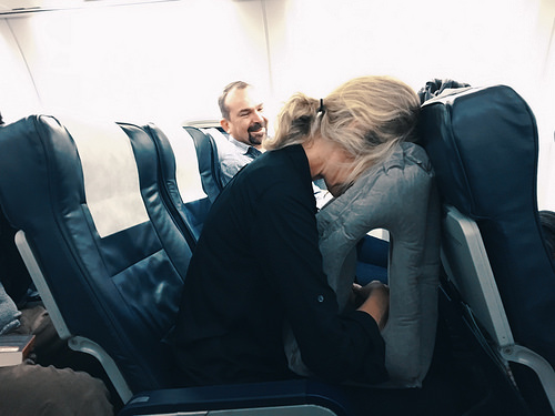 7 mejores almohadas para vuelos largos - 15